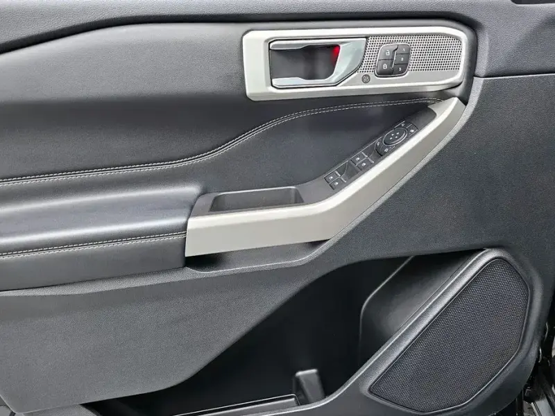 2023 Ford Explorer с пробегом 6 409 км
