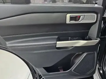 2023 Ford Explorer с пробегом 6 409 км