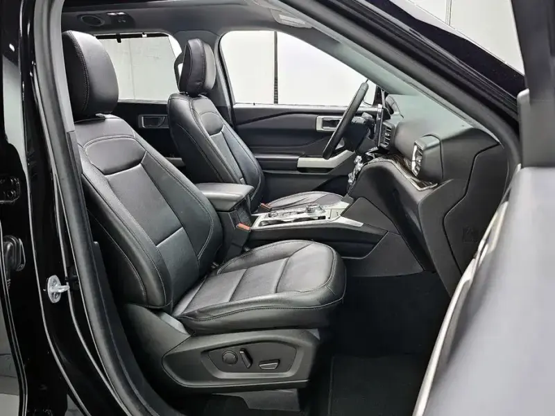 2023 Ford Explorer с пробегом 6 409 км