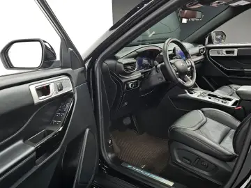2023 Ford Explorer с пробегом 20 200 км