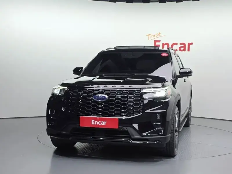 2025 Ford Explorer с пробегом 7 416 км