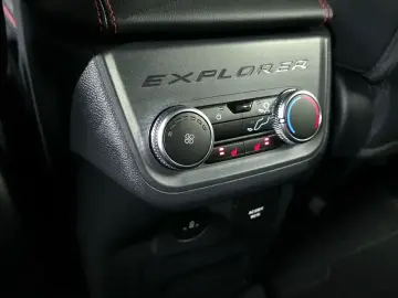 2025 Ford Explorer с пробегом 7 416 км