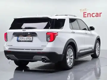 2023 Ford Explorer с пробегом 63 672 км