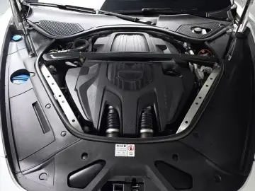 2023 Porsche Panamera с пробегом 46 812 км
