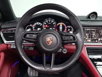 2023 Porsche Panamera с пробегом 46 812 км