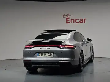 2021 Porsche Panamera с пробегом 48 223 км