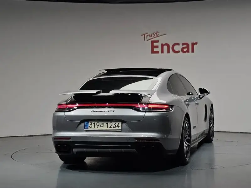 2021 Porsche Panamera с пробегом 48 223 км