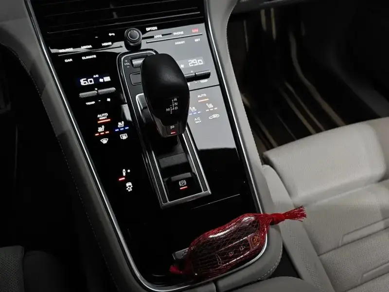 2021 Porsche Panamera с пробегом 48 223 км