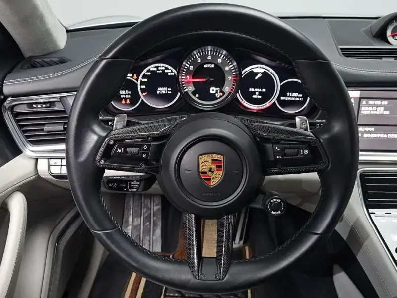 2021 Porsche Panamera с пробегом 48 223 км