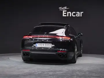 2023 Porsche Panamera с пробегом 15 650 км