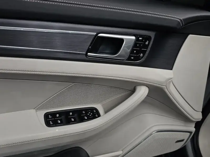 2021 Porsche Panamera с пробегом 48 223 км