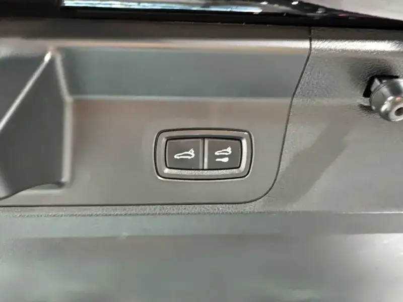 2023 Porsche Panamera с пробегом 15 650 км
