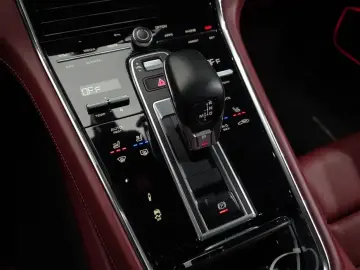 2021 Porsche Panamera с пробегом 53 775 км