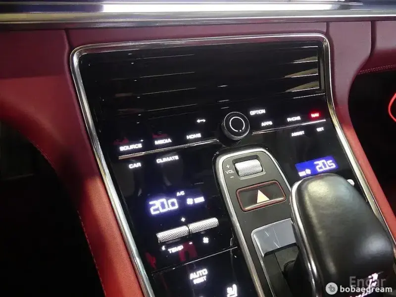 2021 Porsche Panamera с пробегом 46 000 км