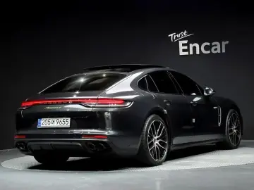 2023 Porsche Panamera с пробегом 38 710 км