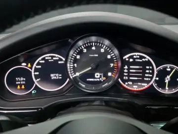 2023 Porsche Panamera с пробегом 38 710 км
