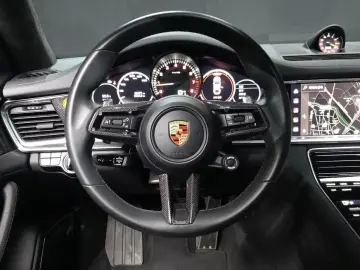 2023 Porsche Panamera с пробегом 23 477 км