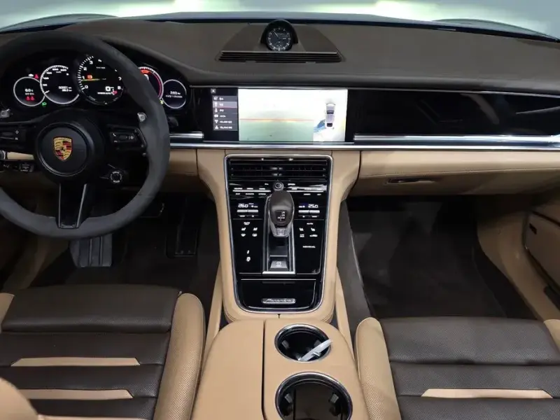 2021 Porsche Panamera с пробегом 50 551 км