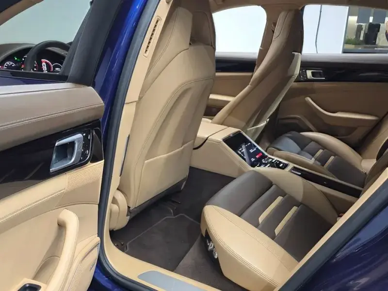 2021 Porsche Panamera с пробегом 50 551 км
