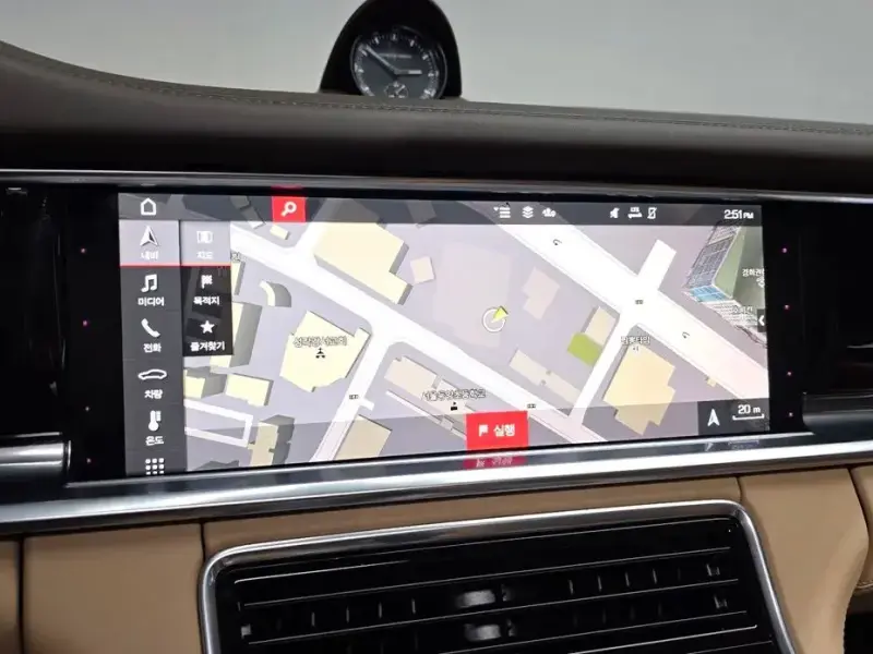 2021 Porsche Panamera с пробегом 50 551 км