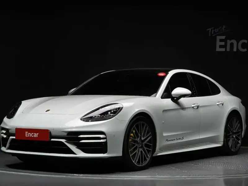 2021 Porsche Panamera с пробегом 21 190 км