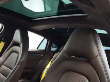 2021 Porsche Panamera с пробегом 21 190 км
