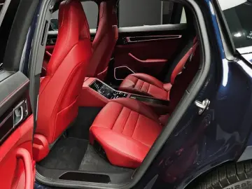2023 Porsche Panamera с пробегом 43 804 км