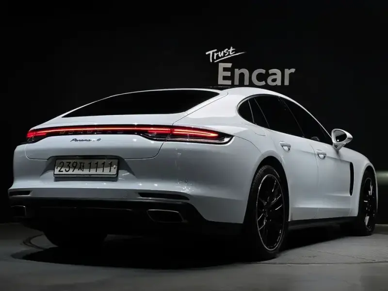 2021 Porsche Panamera с пробегом 52 913 км