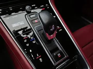 2021 Porsche Panamera с пробегом 52 913 км