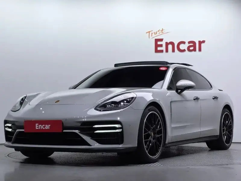 2022 Porsche Panamera с пробегом 26 329 км