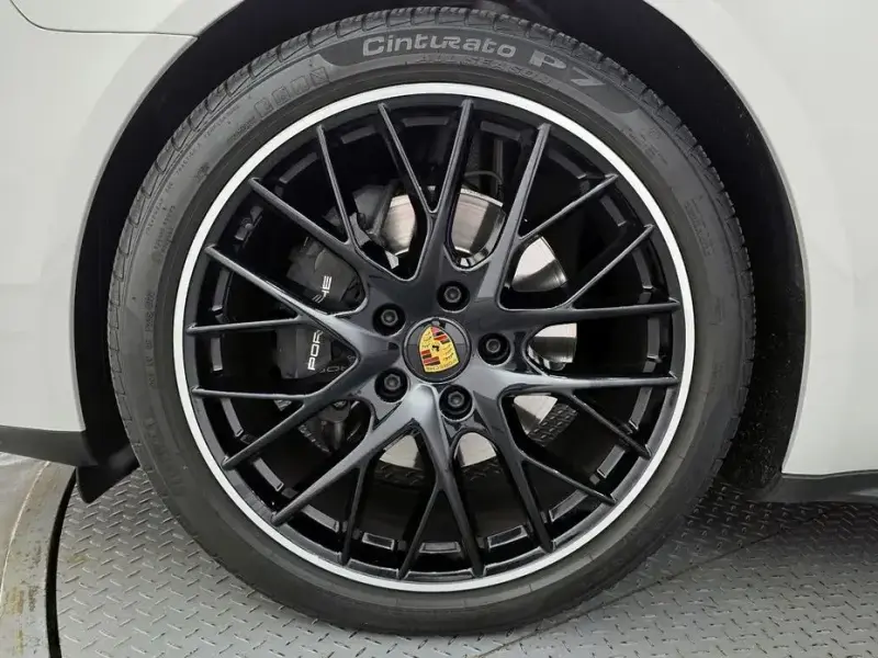 2022 Porsche Panamera с пробегом 26 329 км