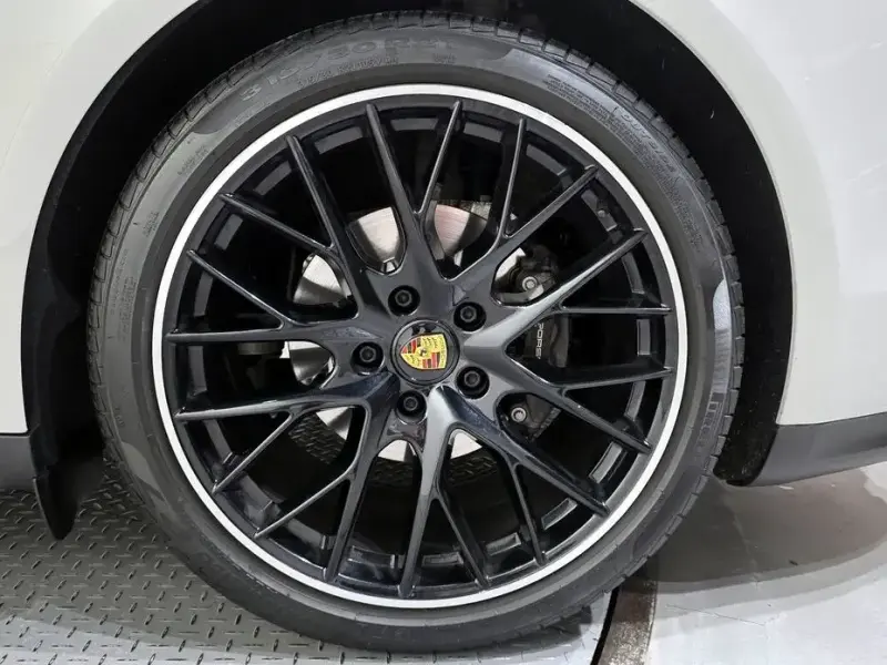 2022 Porsche Panamera с пробегом 26 329 км