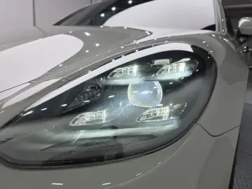 2022 Porsche Panamera с пробегом 26 329 км