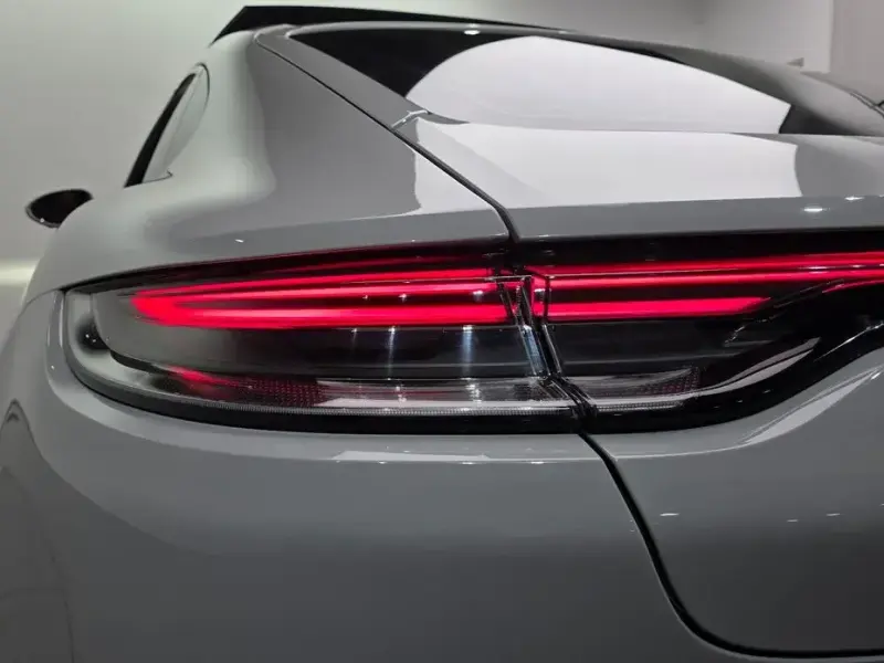2022 Porsche Panamera с пробегом 26 329 км