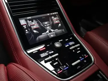 2022 Porsche Panamera с пробегом 26 329 км