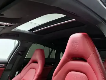 2022 Porsche Panamera с пробегом 26 329 км