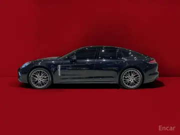 2022 Porsche Panamera с пробегом 36 000 км