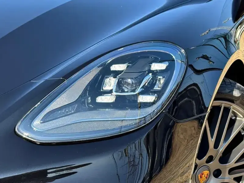 2022 Porsche Panamera с пробегом 36 000 км