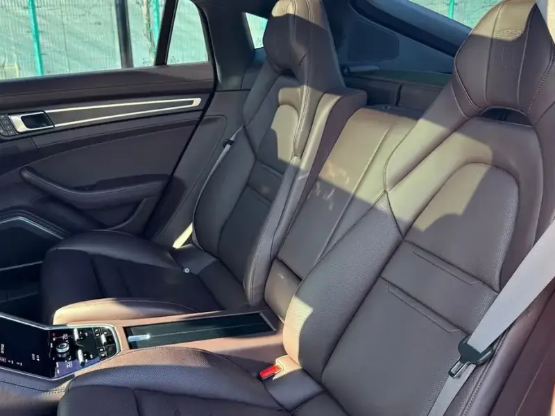 2022 Porsche Panamera с пробегом 36 000 км