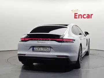 2023 Porsche Panamera с пробегом 36 284 км