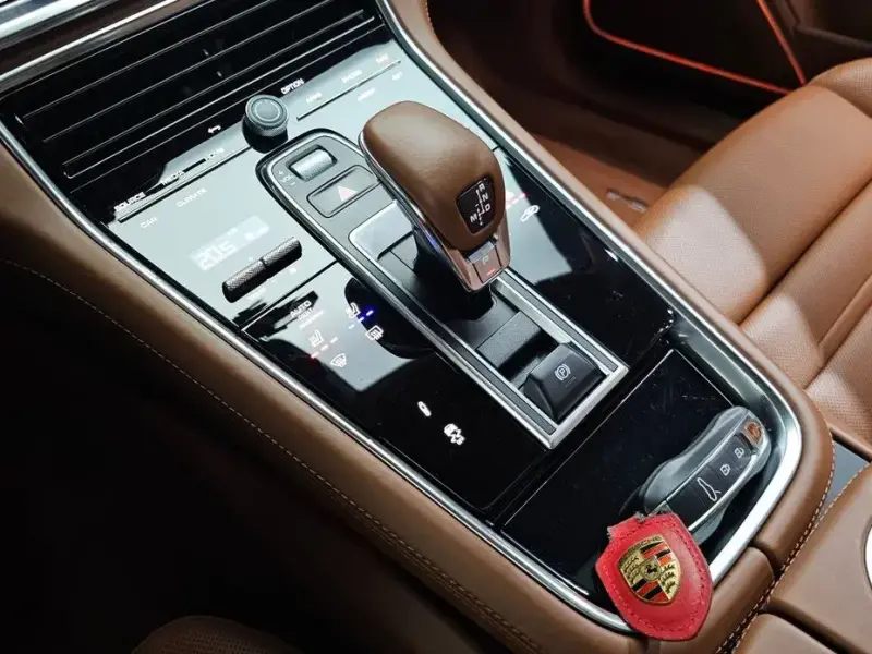 2021 Porsche Panamera с пробегом 19 457 км