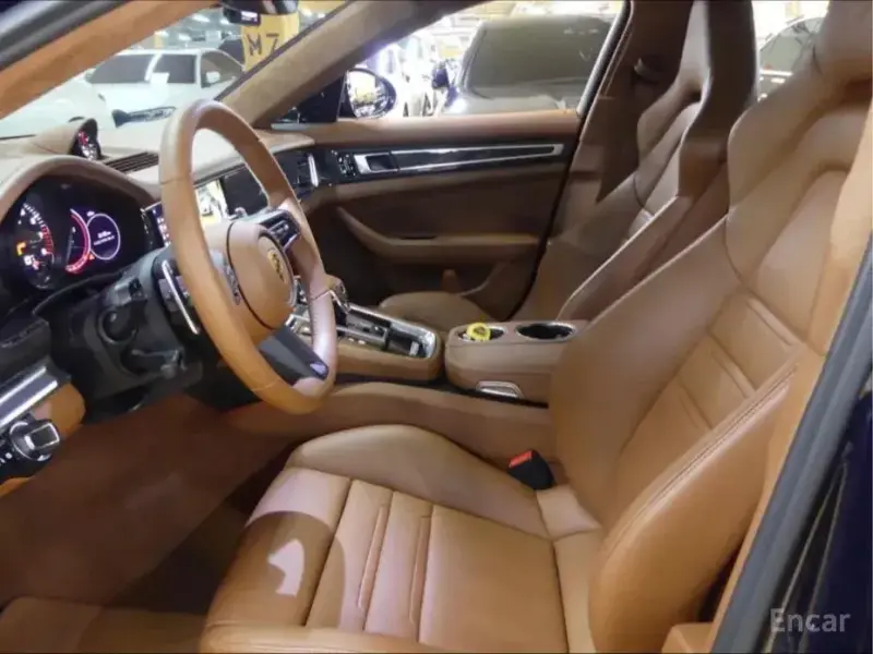 2021 Porsche Panamera с пробегом 19 400 км