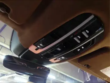 2021 Porsche Panamera с пробегом 19 400 км