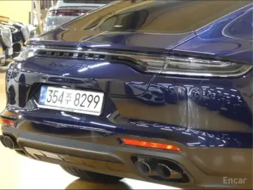 2021 Porsche Panamera с пробегом 19 400 км