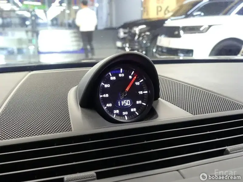 2023 Porsche Panamera с пробегом 28 000 км