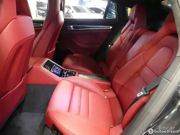 2023 Porsche Panamera с пробегом 28 000 км