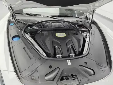 2021 Porsche Panamera с пробегом 27 622 км