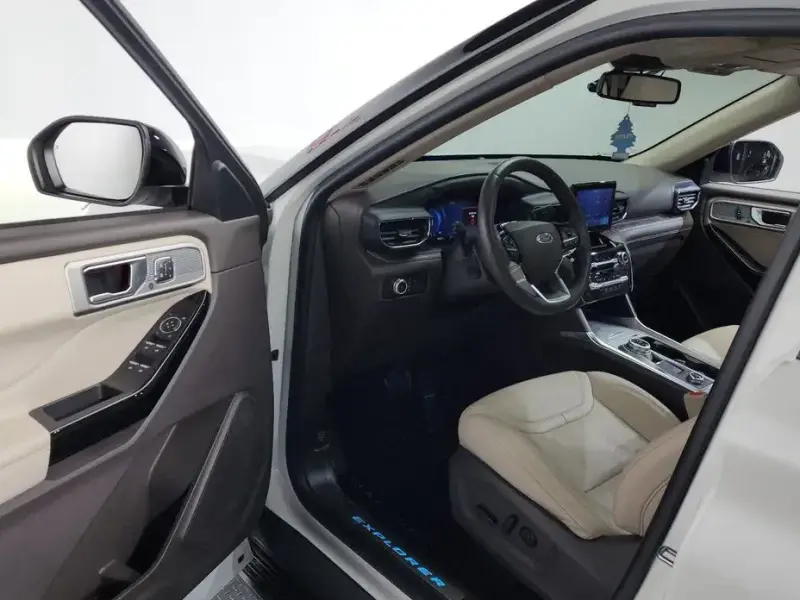 2021 Ford Explorer с пробегом 100 433 км