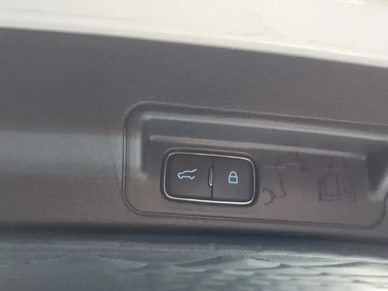 2021 Ford Explorer с пробегом 100 433 км