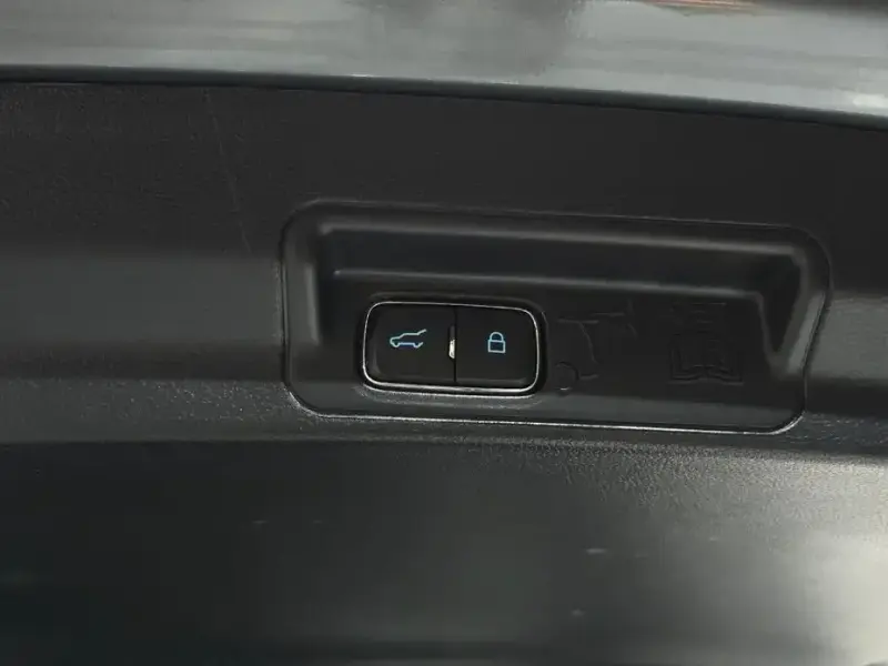 2021 Ford Explorer с пробегом 48 477 км